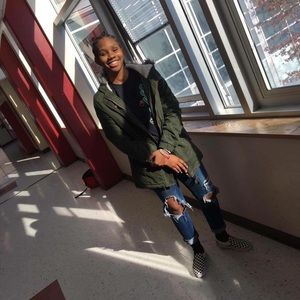 Meet your Posher, Ty